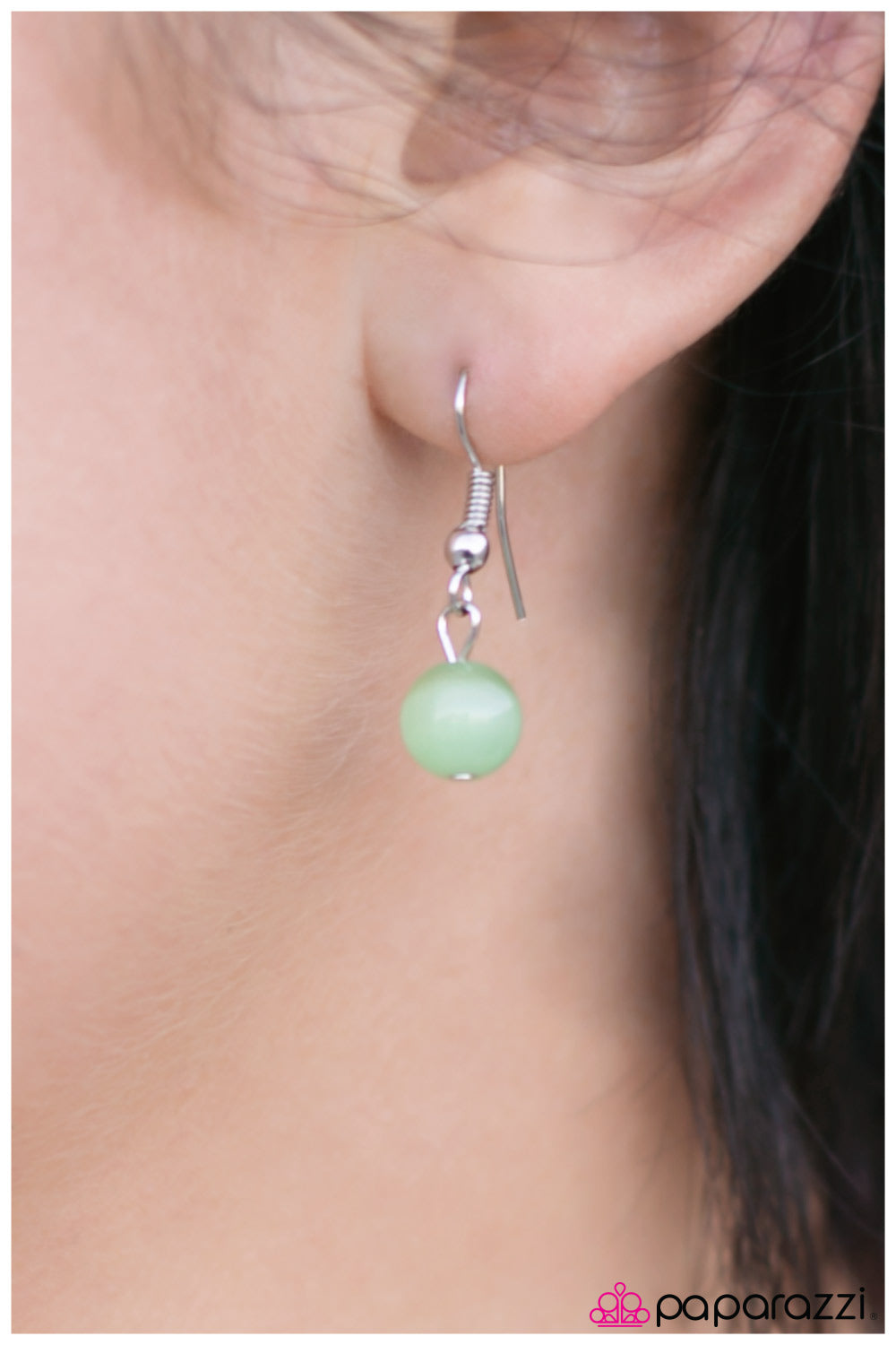 Paparazzi ♥ Modest Of Them All - Green ♥  Necklace