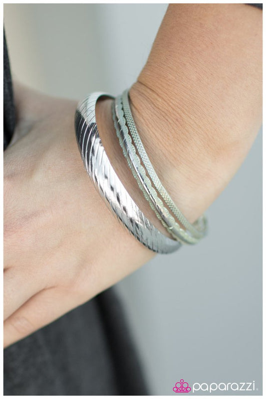 in-high-spirits-green-p9wh-grxx-043xx