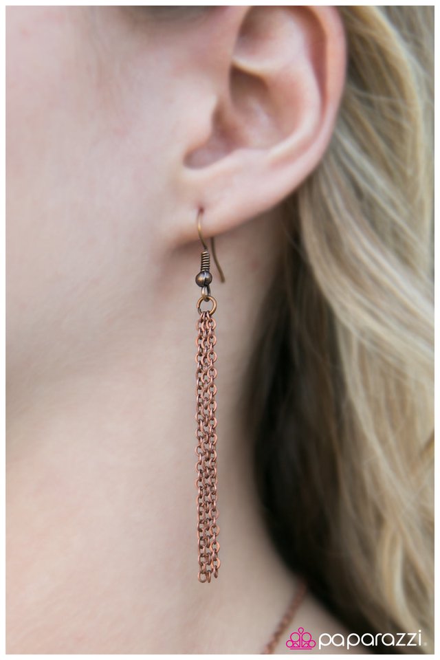 Paparazzi ♥ Keep Smiling - Copper ♥ Necklace