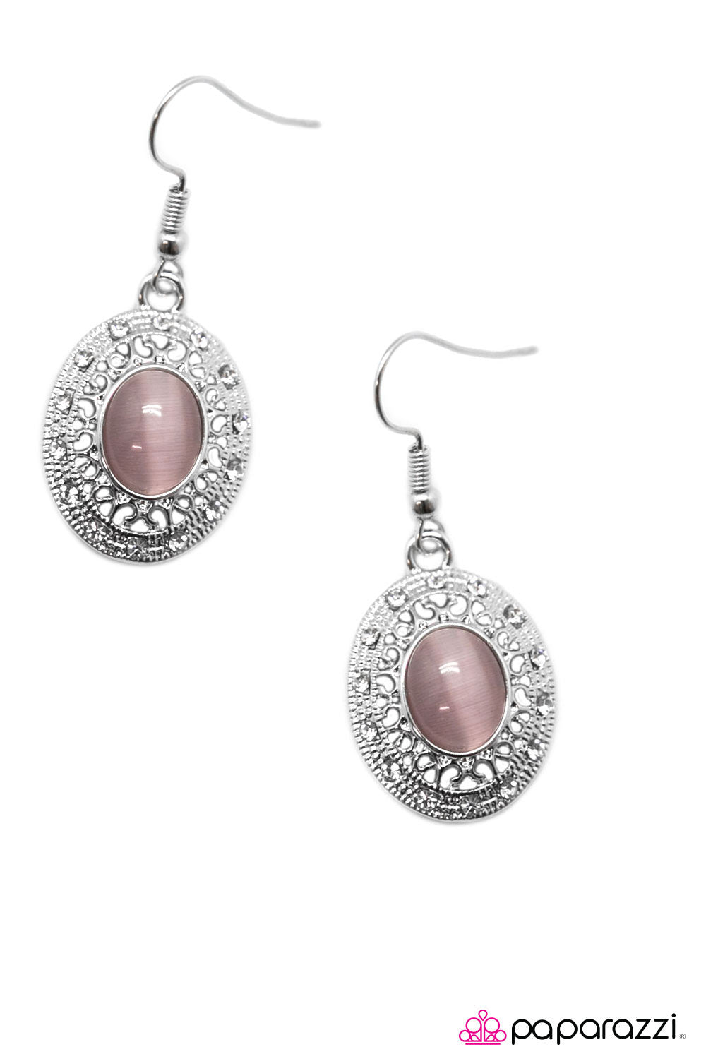 Paparazzi ♥ Oh My Majesty! - Purple ♥  Earrings
