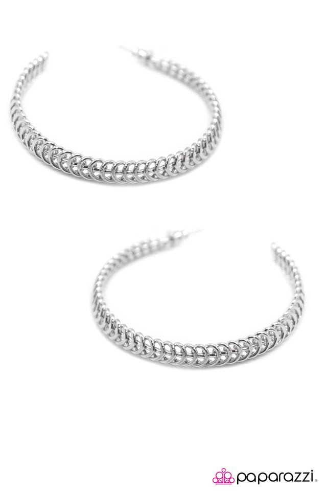 Paparazzi ♥ Wind It Up! - Silver ♥ Earrings