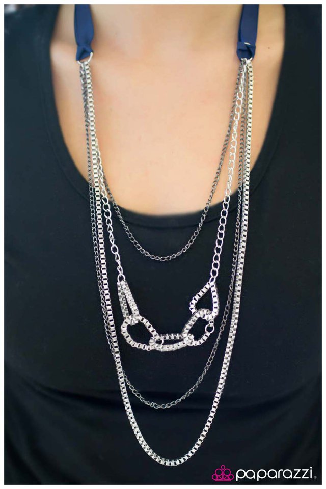 delicately-dangerous-blue-p2in-blxx-035xx