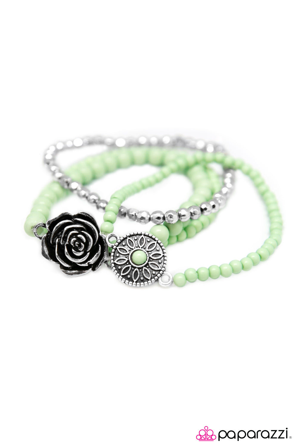 Paparazzi ♥ New Beginnings - Green ♥  Bracelet