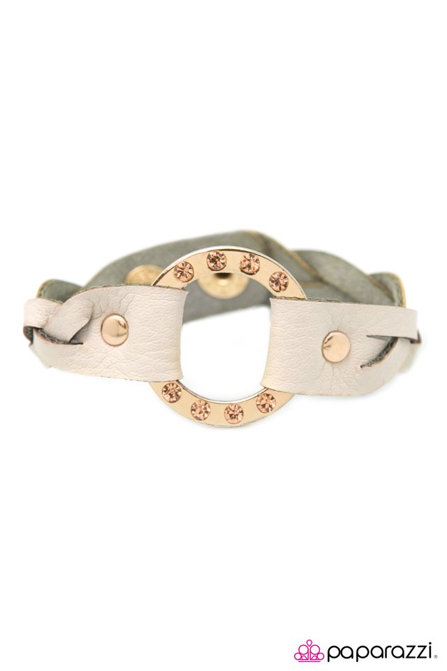 Paparazzi ♥ Cowgirls Dont Cry - Gold ♥ Bracelet