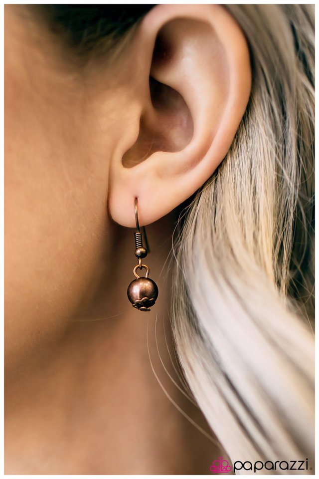 Paparazzi ♥ Wonderful Crazy Night - Copper ♥ Necklace