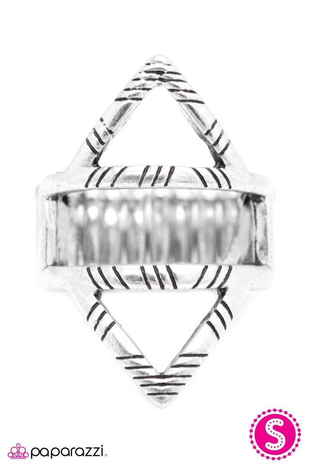 Paparazzi ♥ TRI Me - Silver ♥ Ring