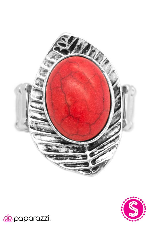 Paparazzi ♥ LEAF No Stone Unturned - Red ♥ Ring