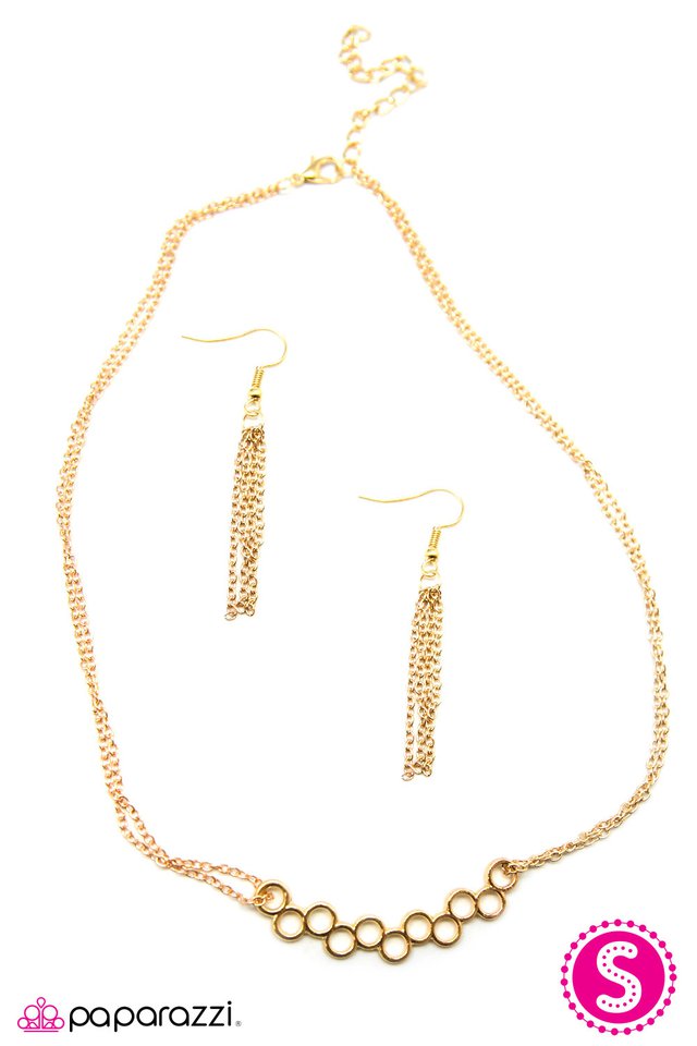 Paparazzi ♥ The Perfectionist - Gold ♥ Necklace