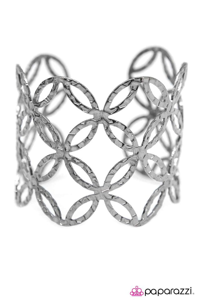 Paparazzi ♥ Wanderlust - Black ♥ Bracelet