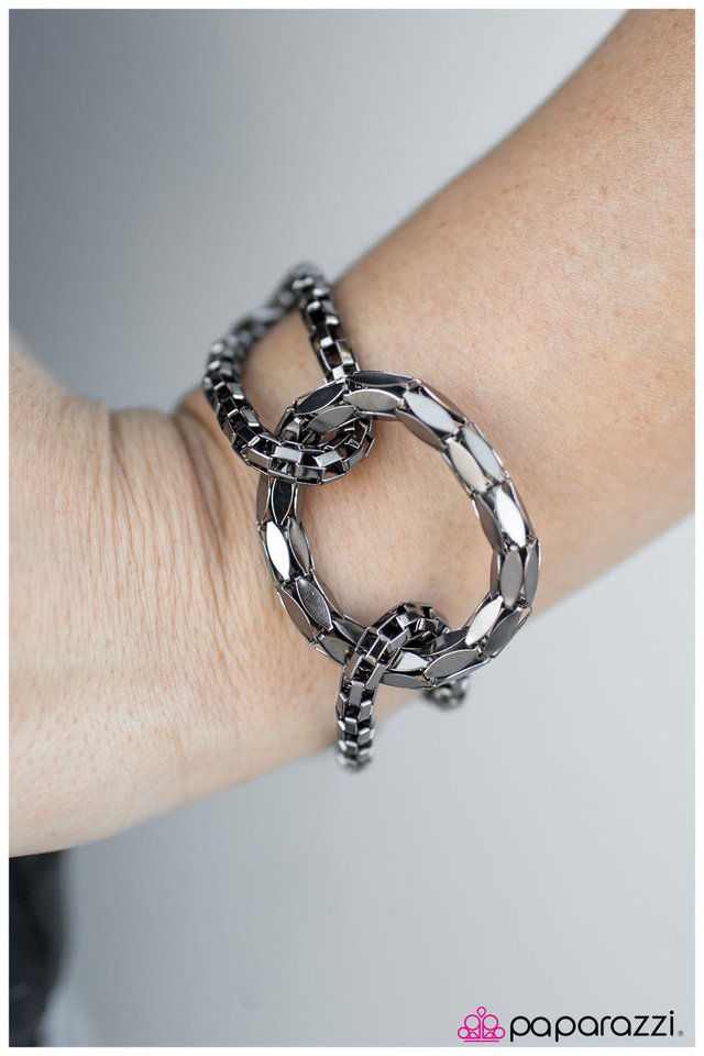 shameless-black-p9in-bkxx-037xx