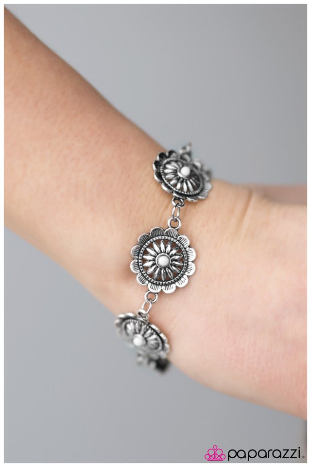 mississippi-girl-white-p9se-wtxx-049xx