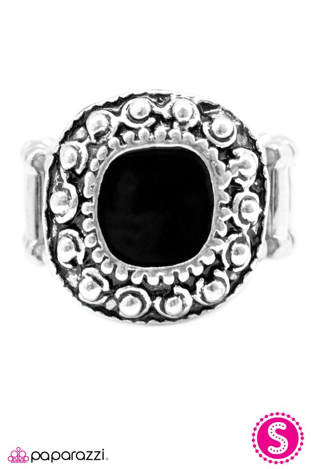 Paparazzi ♥ Hold Your Horses - Black ♥ Ring