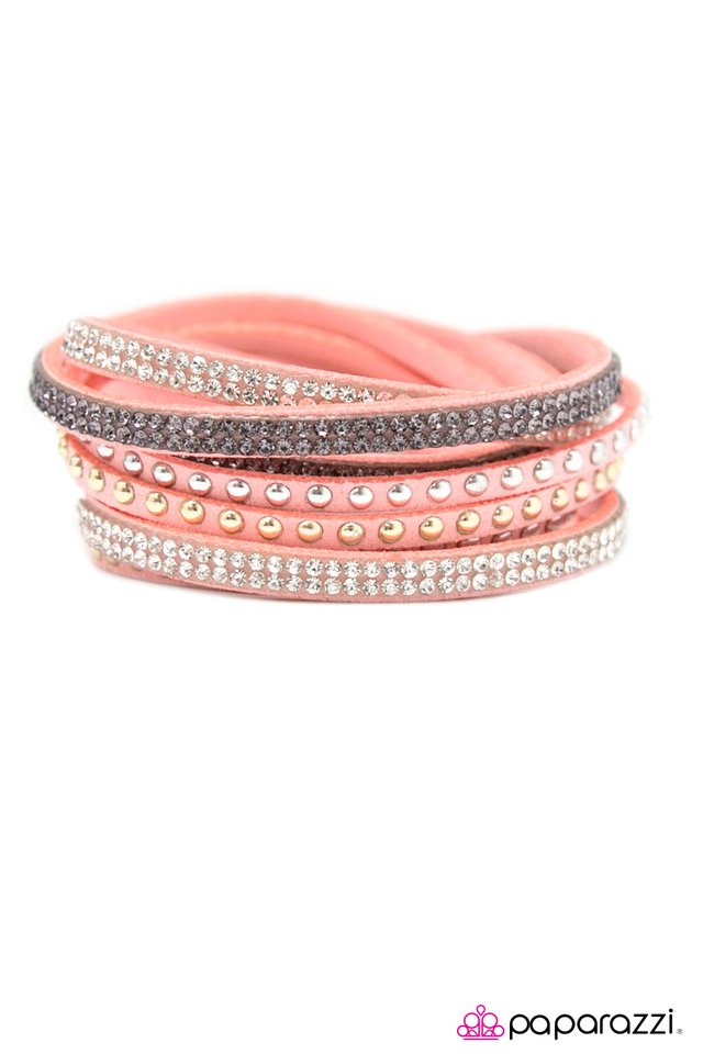 Paparazzi ♥ Hit Me With Your Best Shot - Pink ♥ Bracelet