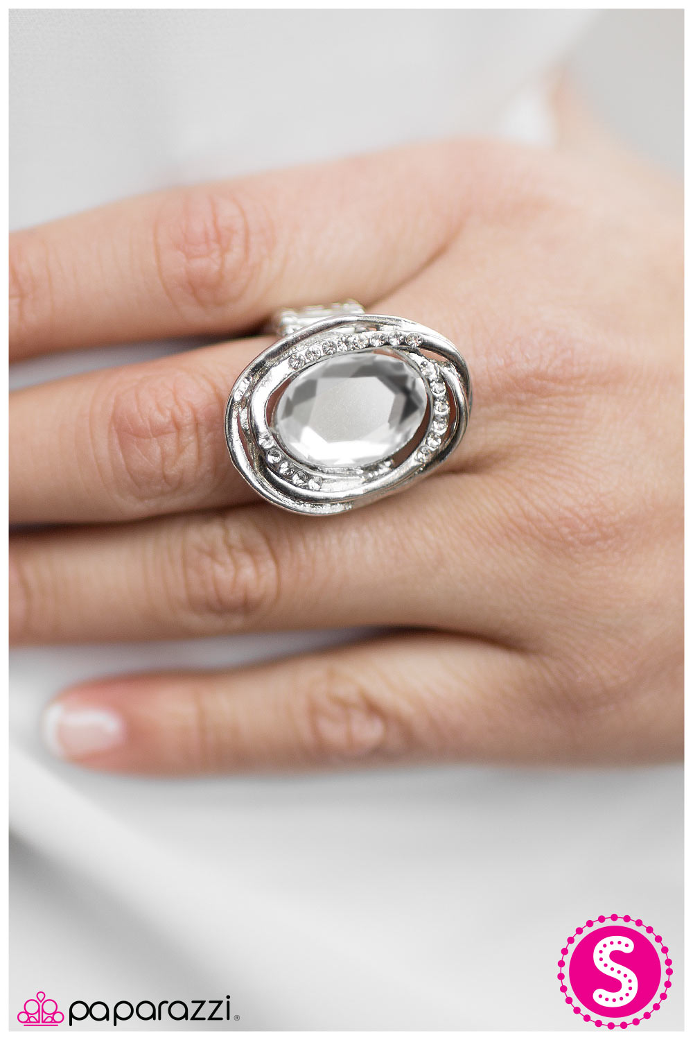 the-valedictorian-white-p4re-wtsv-065xx