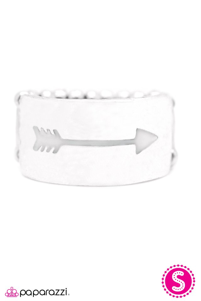 Paparazzi ♥ Follow Your Arrow - White ♥ Ring