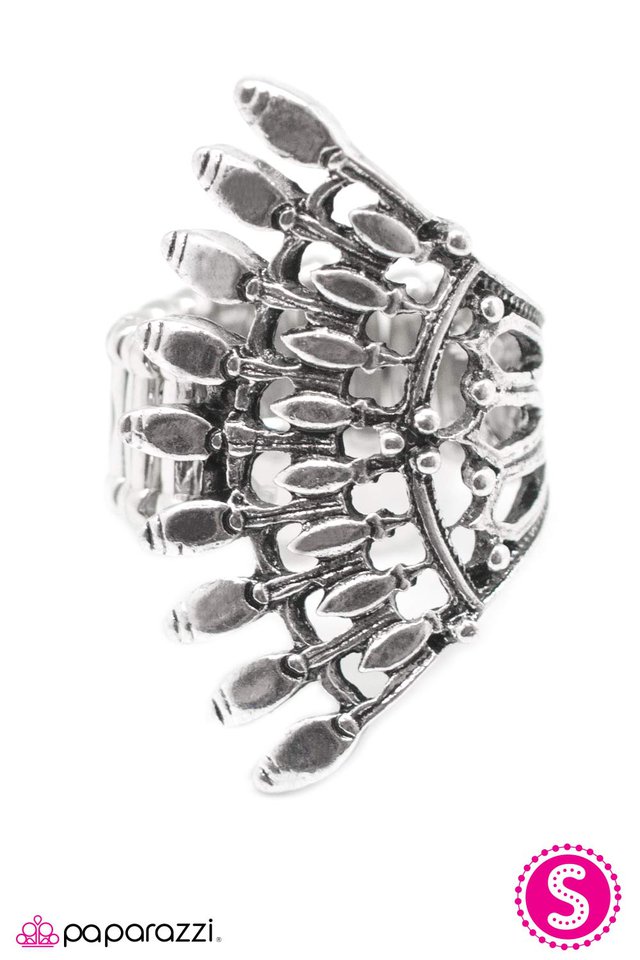 Paparazzi ♥ Fan Favorite - Silver ♥ Ring