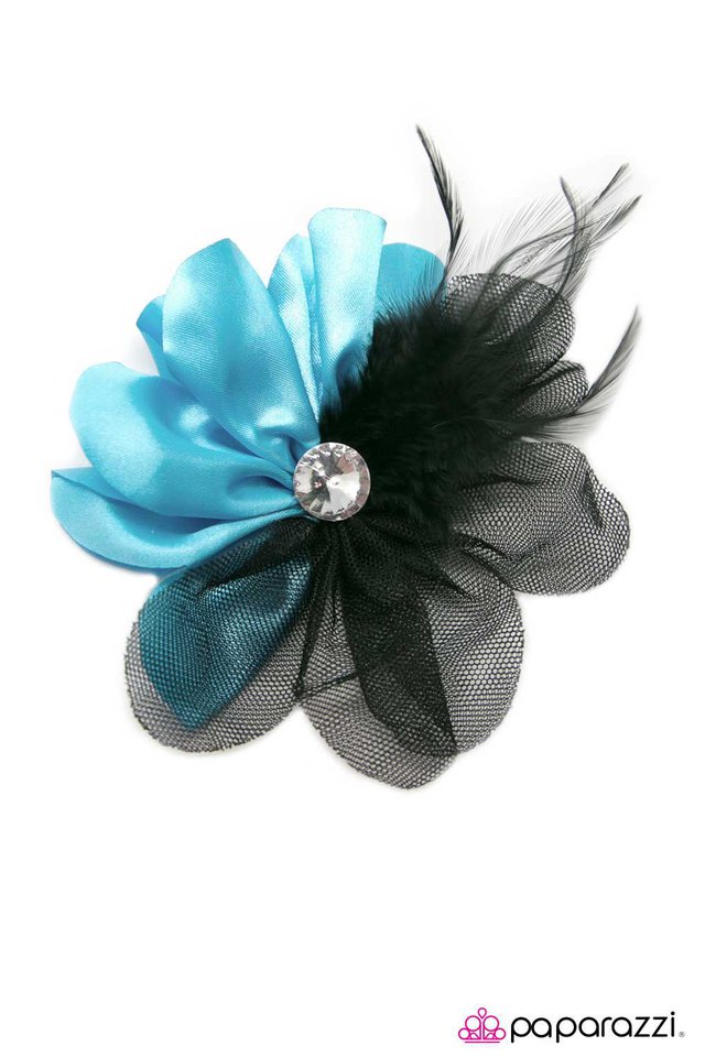 Paparazzi ♥ Everyone Loves A Masquerade - Blue ♥ Hair Clip