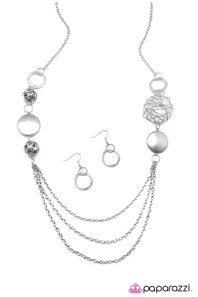 Paparazzi ♥ Gossip Girl - Silver ♥ Necklace