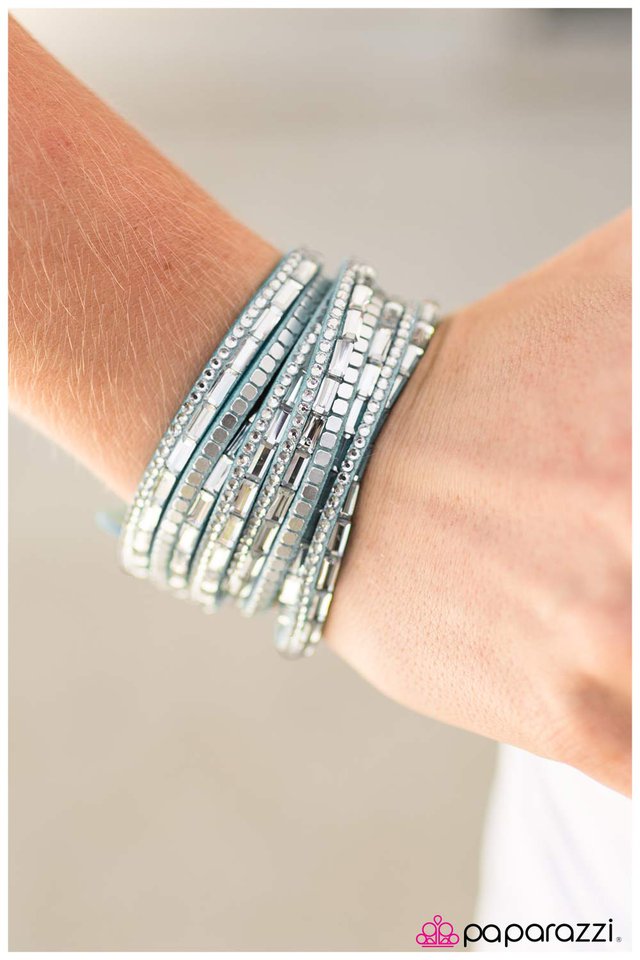 gimme-some-sugar-blue-p9di-urbl-001xx