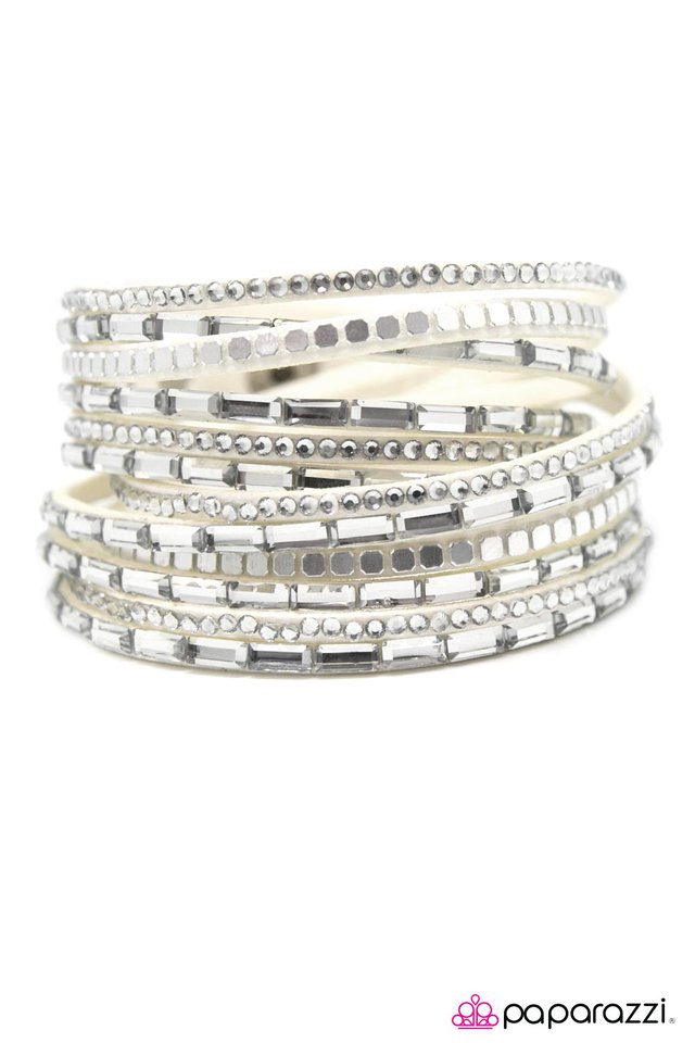 Paparazzi ♥ Gimme Some Sugar - White ♥ Bracelet