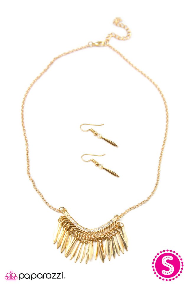 Paparazzi ♥ A Fine Fringe - Gold ♥ Necklace