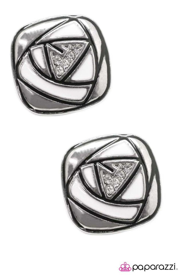 Paparazzi ♥ Radio Star - White ♥ Post Earrings