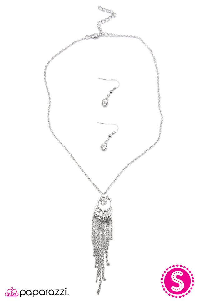 Paparazzi ♥ Halleys Comet - Silver ♥ Necklace