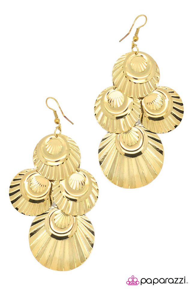 Paparazzi ♥ Ask and You SHELL Receive - Gold ♥ Earrings