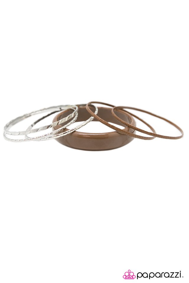 Paparazzi ♥ Venture Out - Brown ♥ Bracelet