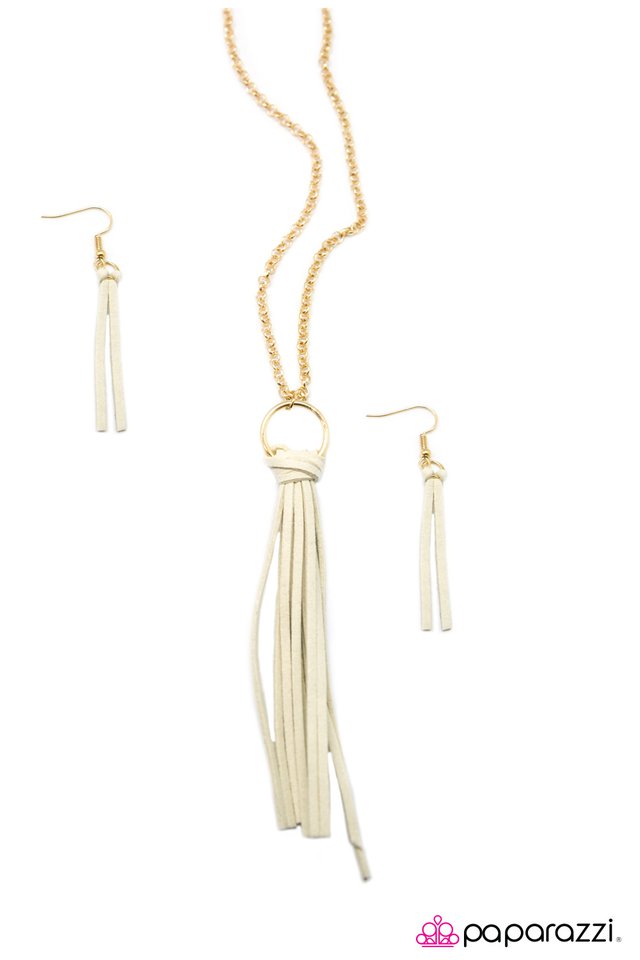 Paparazzi ♥ FRINGE with Benefits - Gold ♥ Necklace