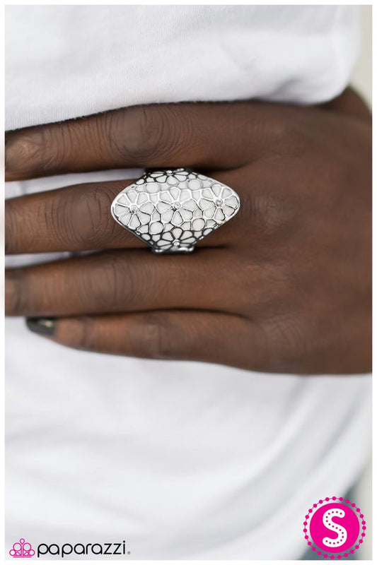 a-spring-spree-white-p4wh-wtxx-045xx