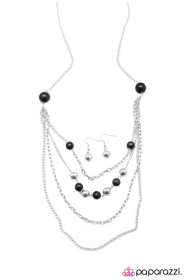 Paparazzi ♥ Roman Holiday - Black ♥ Necklace