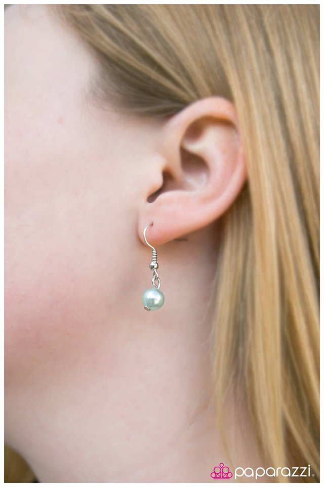 Paparazzi ♥ Endless POSH-ibilities! - Green ♥ Necklace