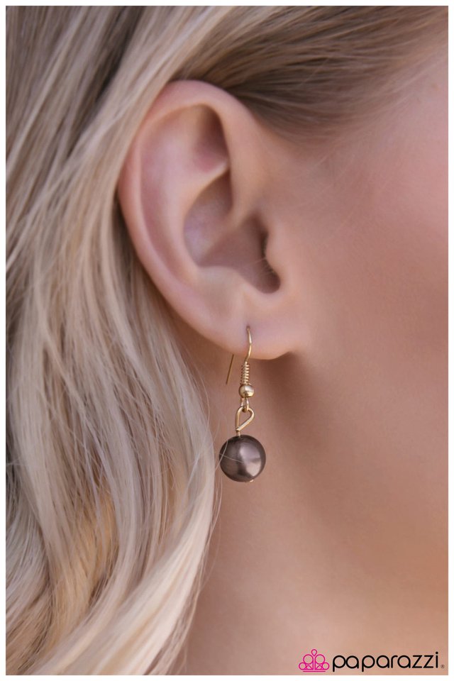 Paparazzi ♥ Dream Walking - Gold/Brown ♥ Necklace