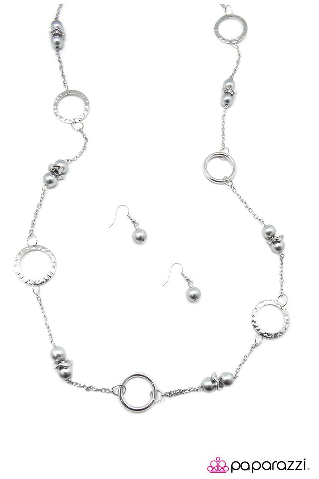 Paparazzi ♥ Call Me Irresistible - Silver ♥ Necklace