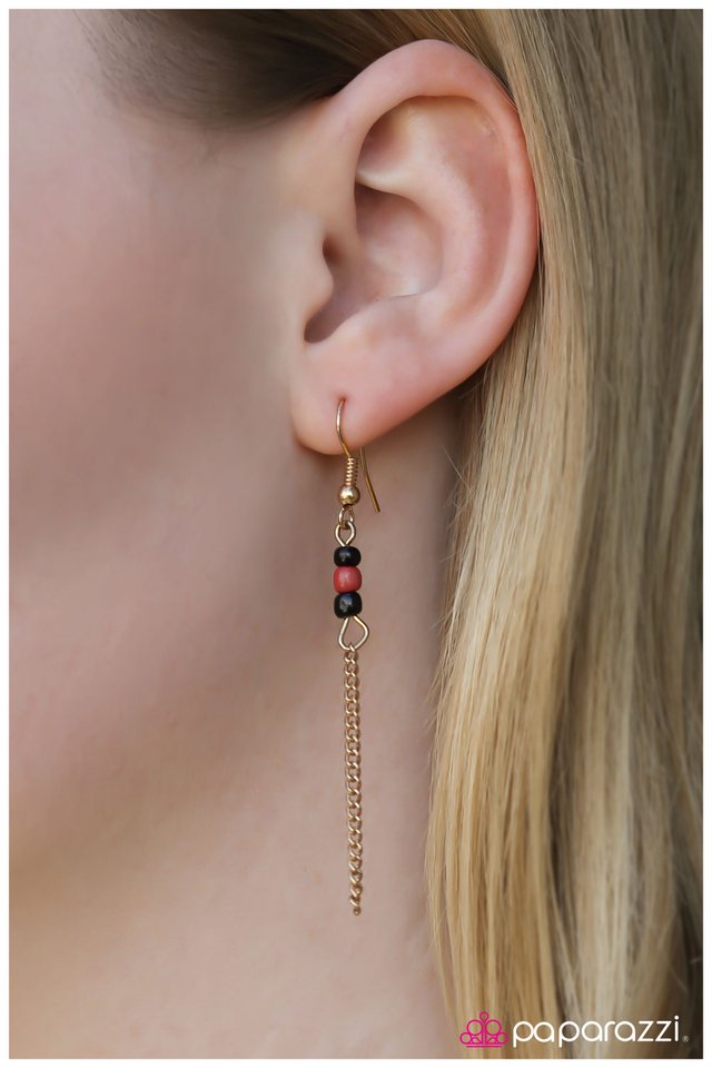 Paparazzi ♥ Queen Of the Desert - Multi ♥ Necklace