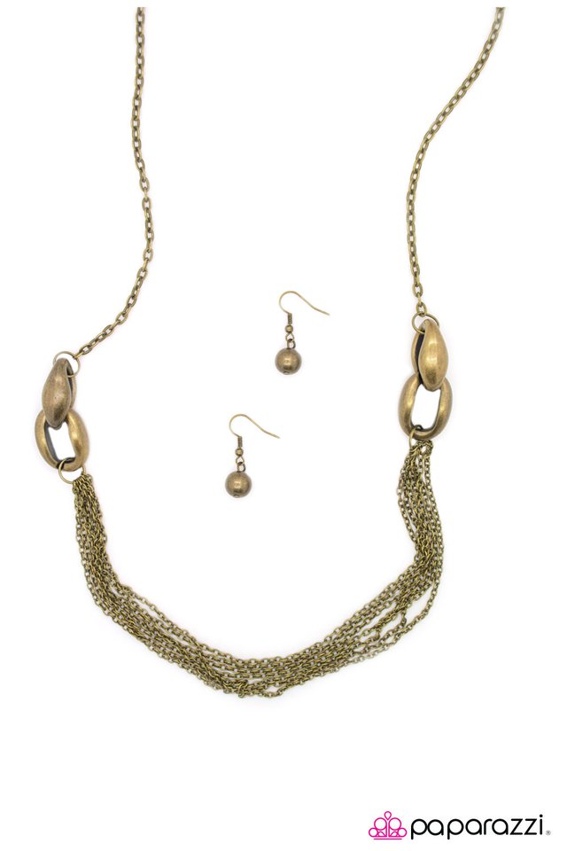 Paparazzi ♥ Daringly Debonair - Brass ♥ Necklace
