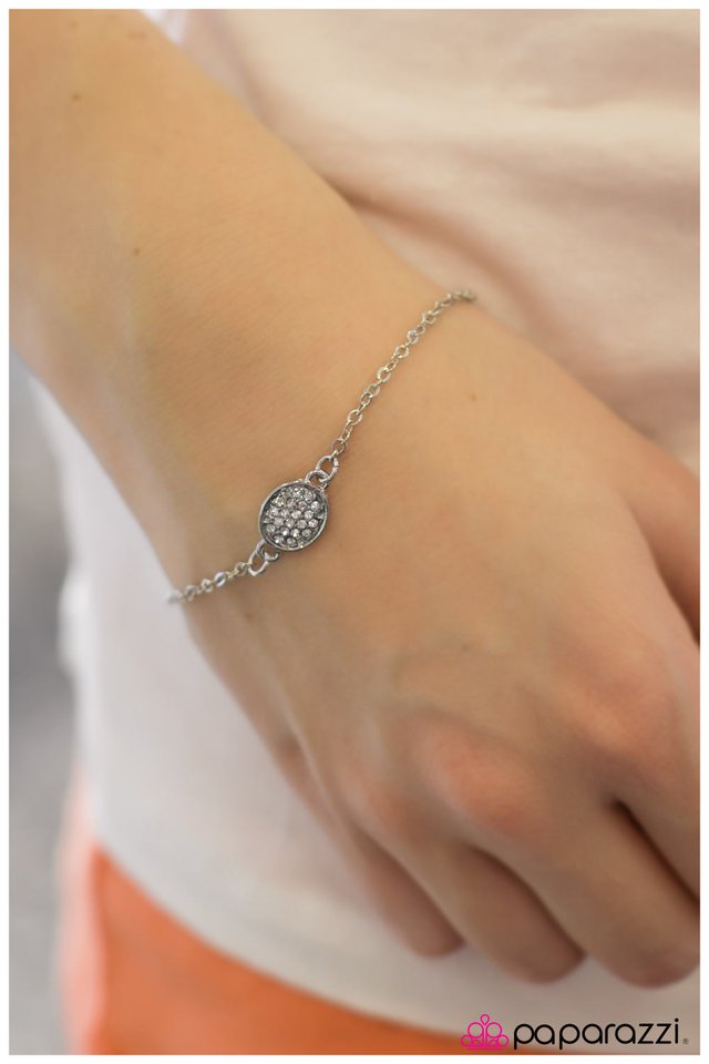 one-small-step-white-p9da-wtxx-036xx