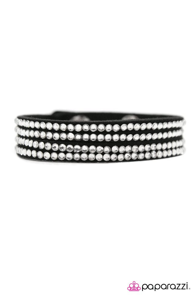 Paparazzi ♥ Killer Queen - Black ♥ Bracelet