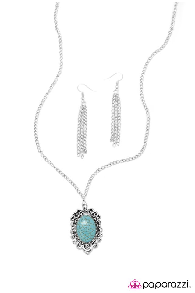 Paparazzi ♥ Hail To The CHIC - Blue ♥ Necklace