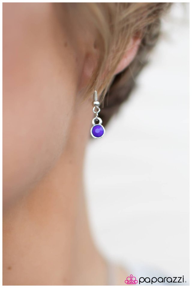 Paparazzi ♥ Run For The Hills - Purple ♥ Necklace