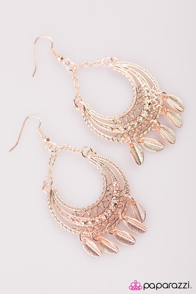 Paparazzi ♥ Lunar Lullaby - Rose Gold ♥ Earrings