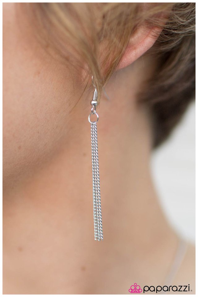 Paparazzi ♥ Im GLISTENING - Red ♥ Necklace