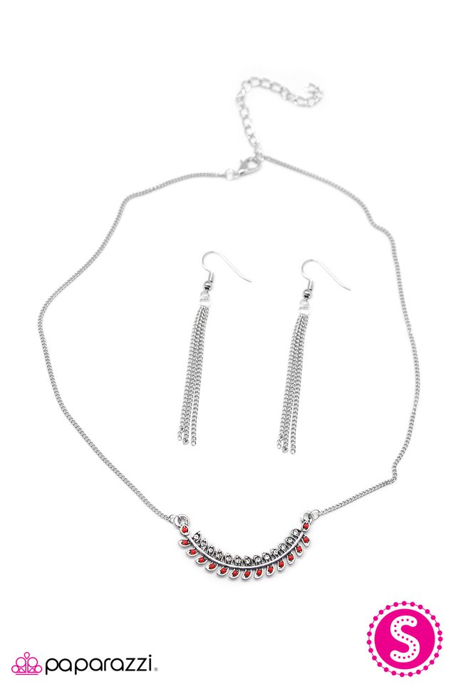 Paparazzi ♥ Im GLISTENING - Red ♥ Necklace