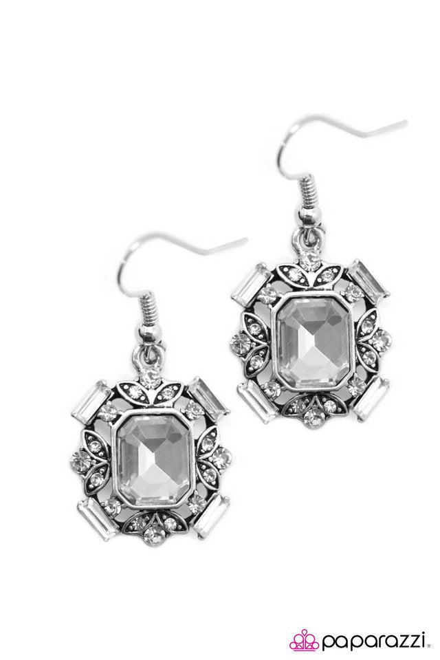 Paparazzi ♥ Buckingham Palace - White ♥ Earrings