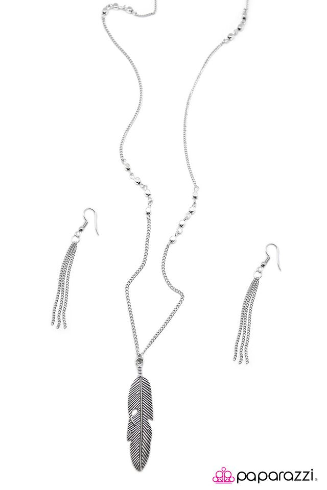 Paparazzi ♥ My Time To Fly - Silver ♥ Necklace