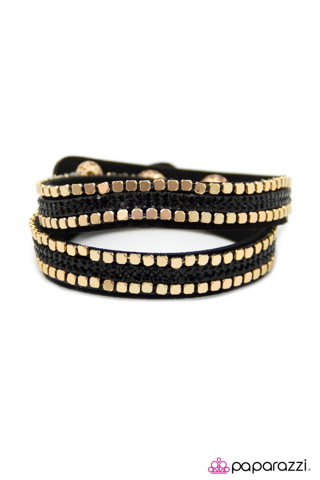 Paparazzi ♥ What Your Mama Gave You - Gold ♥ Bracelet