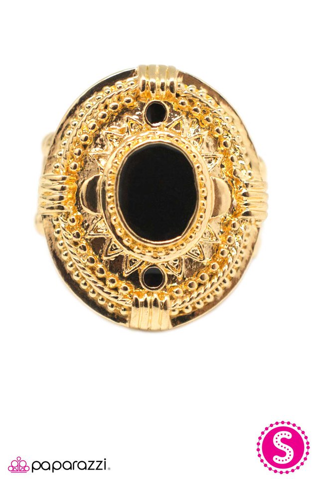 Paparazzi ♥ On the Horizon - Gold ♥ Ring