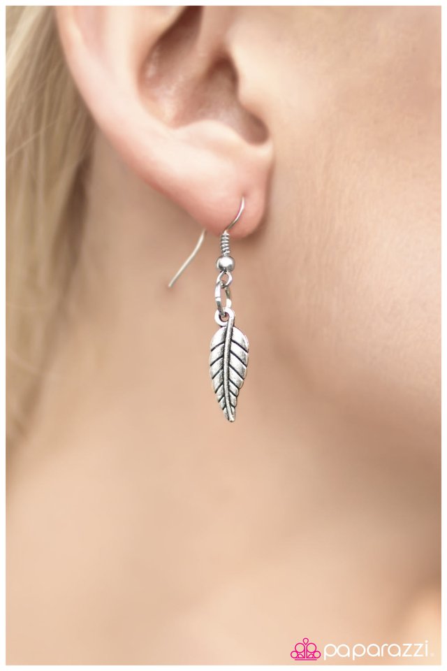 Paparazzi ♥ Sky-Pilot - Green ♥ Lanyard