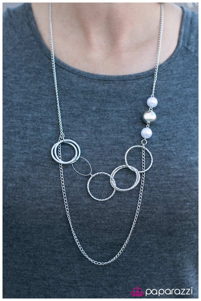 expressionist-white-p2re-wtxx-089xx